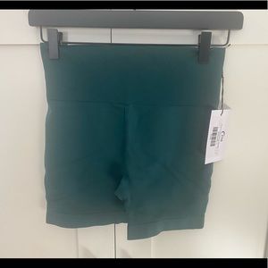 Zyia Forest Seamless Hustle Shorts, Medium